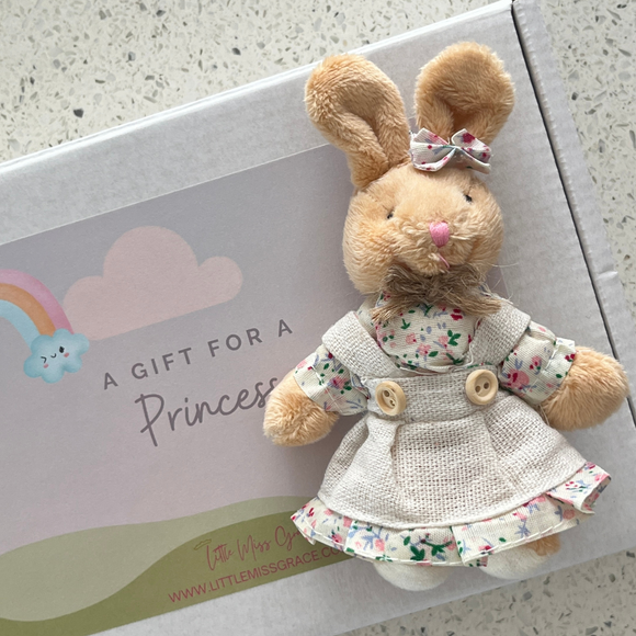 SB8 - Gift Shipping Box With Tissue Paper & Mini Bunny Age 3+ (Must be purchased with jewelry or accessories)